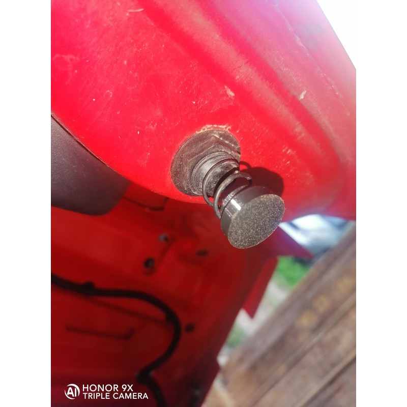 Bouchon de ressort de coffre